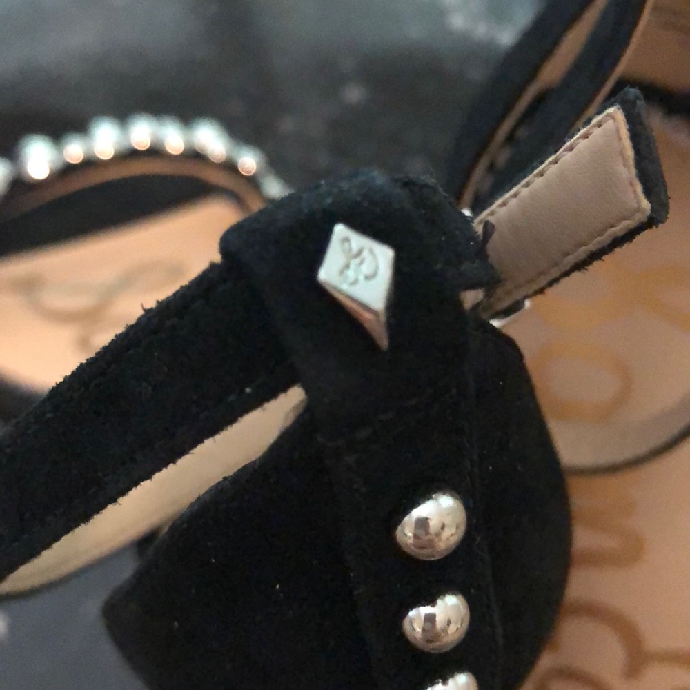 Heels - Picture 5 of 8